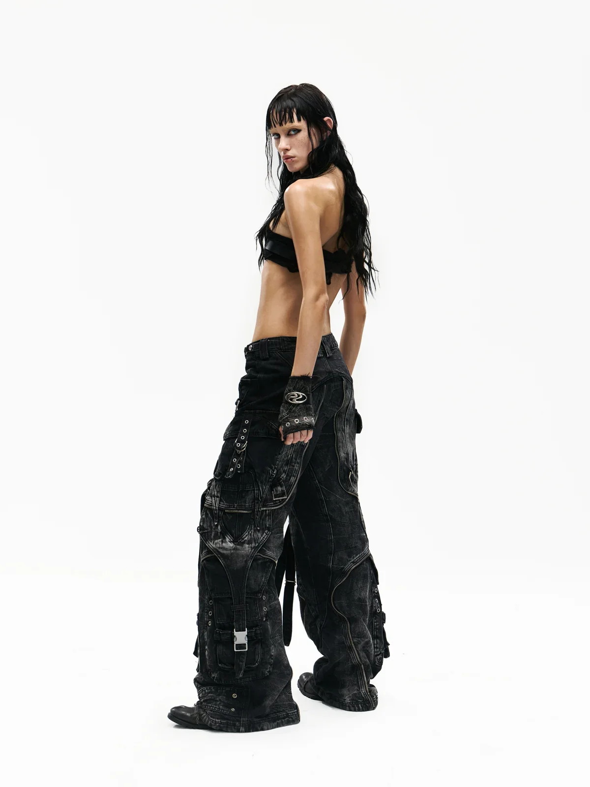 A-Line Baggy Jeans with Hardware Details - Image 10