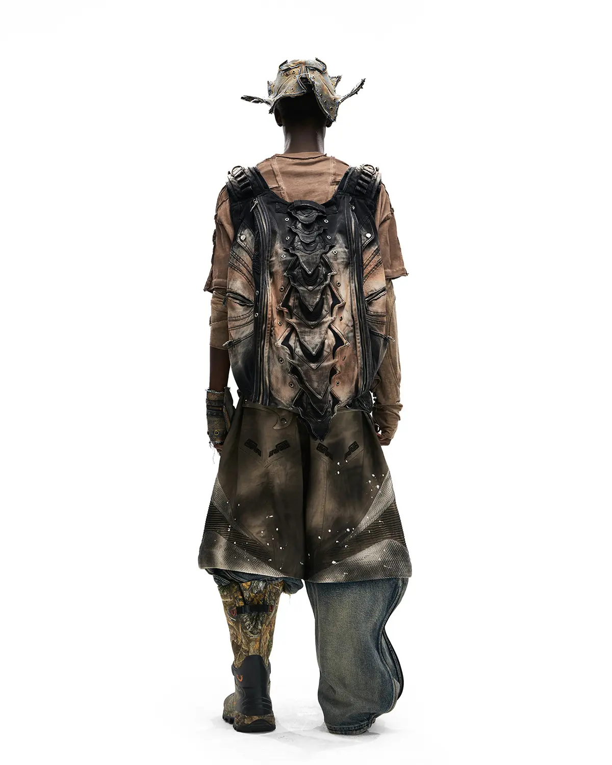 Personsoul Ancient Totem Earth-Tone Patchwork T-Shirt - Image 12