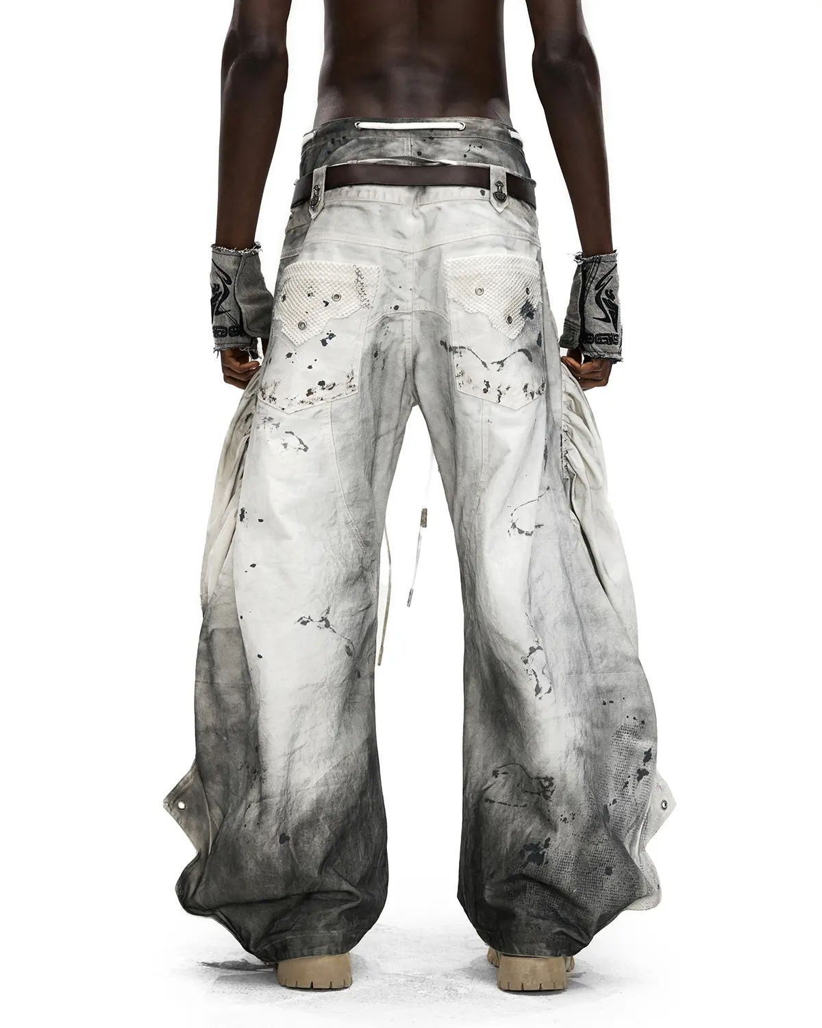 Personsoul Bagua Embroidery Double-Waist Denim Jeans - Image 4