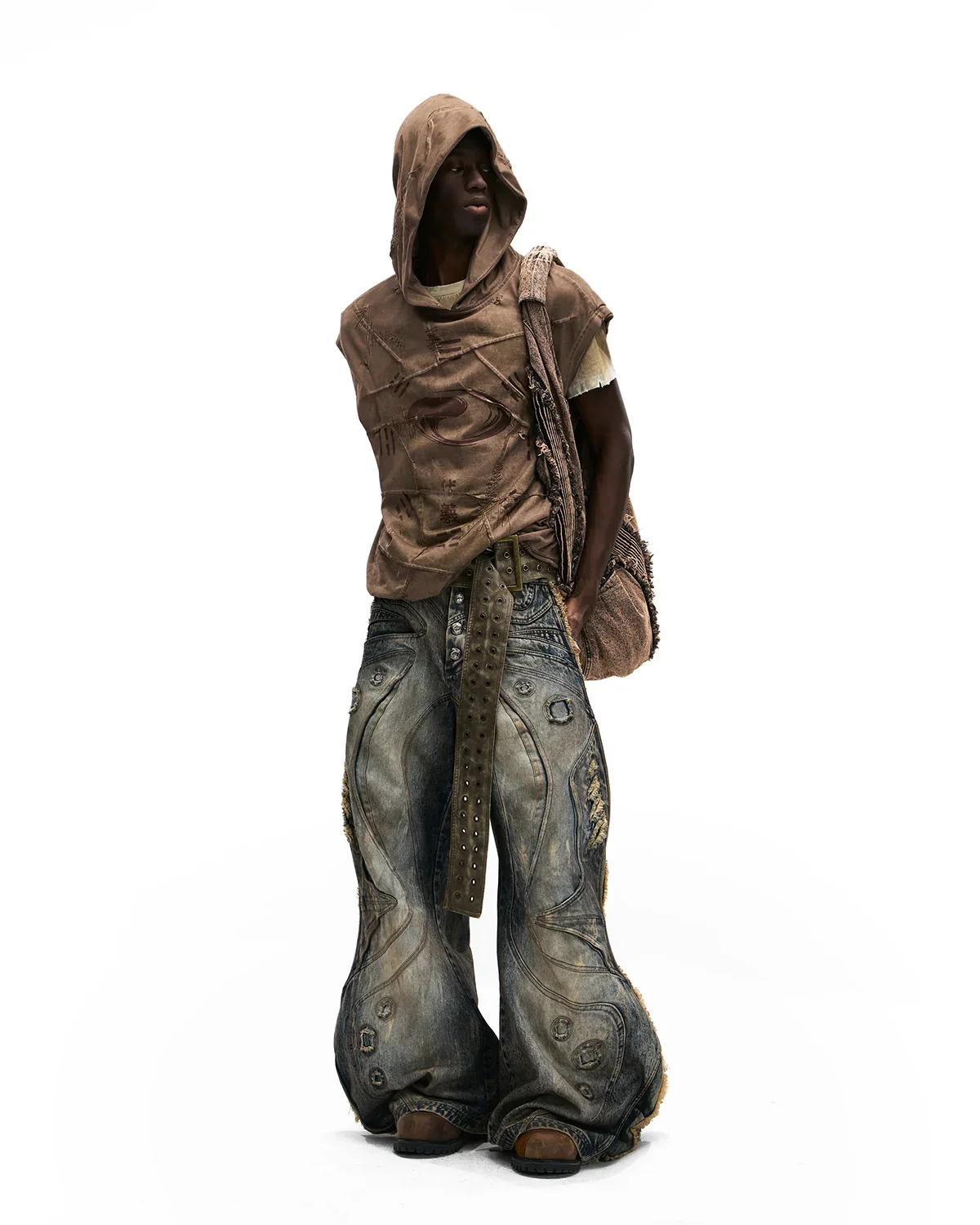Personsoul Bagua Print Hooded Vest Brown - Image 11
