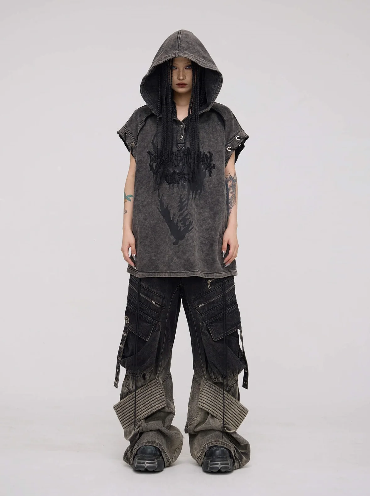 Personsoul Button Collar Hooded Sleeveless Sweatshirt - Image 11