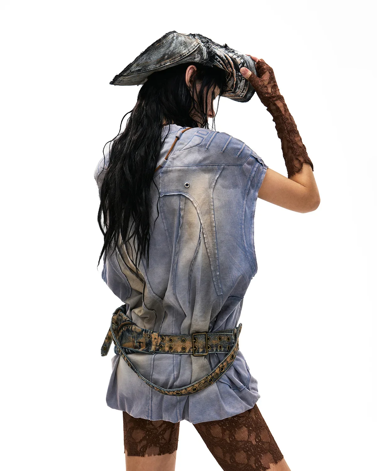 Personsoul Deconstructed Contrasting Embroidery Sleeveless T-Shirt Blue - Image 7