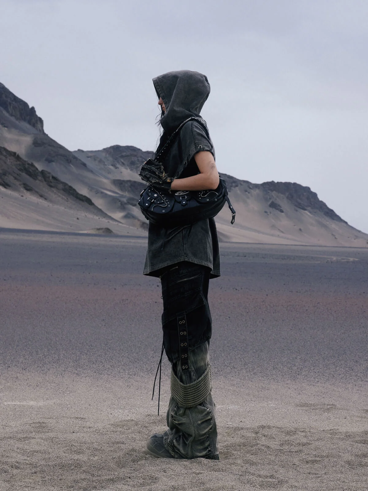 Personsoul Desert Distressed Denim Cargo Pants - Image 5