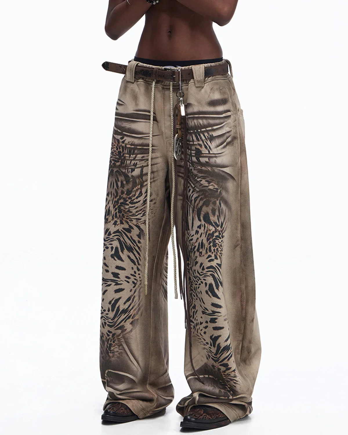 Personsoul Distressed Tiger-Pattern Totem Sweatpants - Image 2