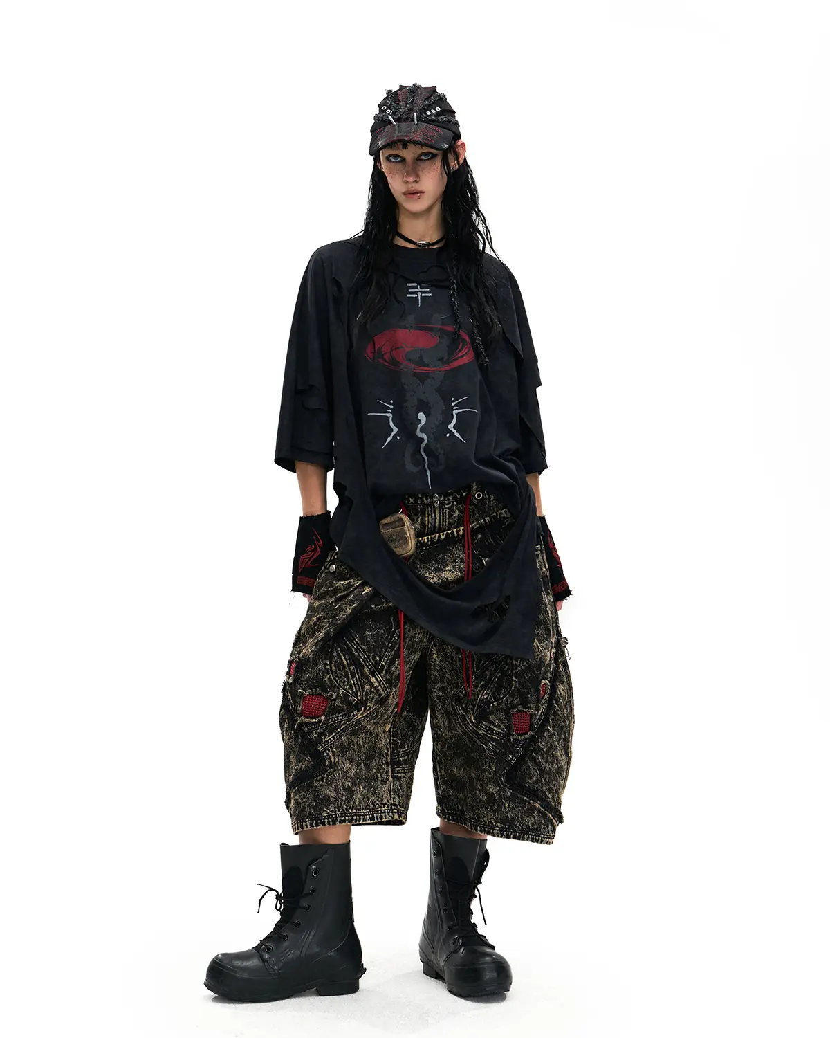 Personsoul Double-Layer Distressed Mythology Print T-Shirt Black - Image 11