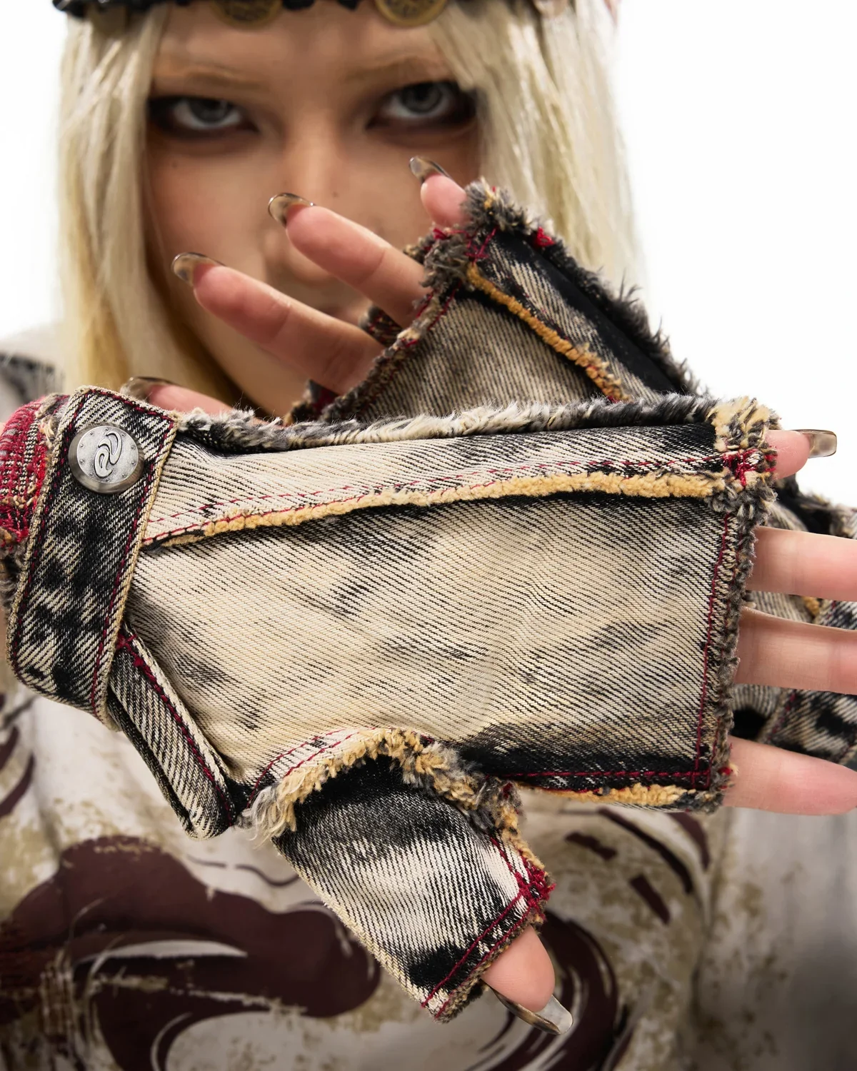 Personsoul Guardian Beast Frayed Denim Gloves - Image 6