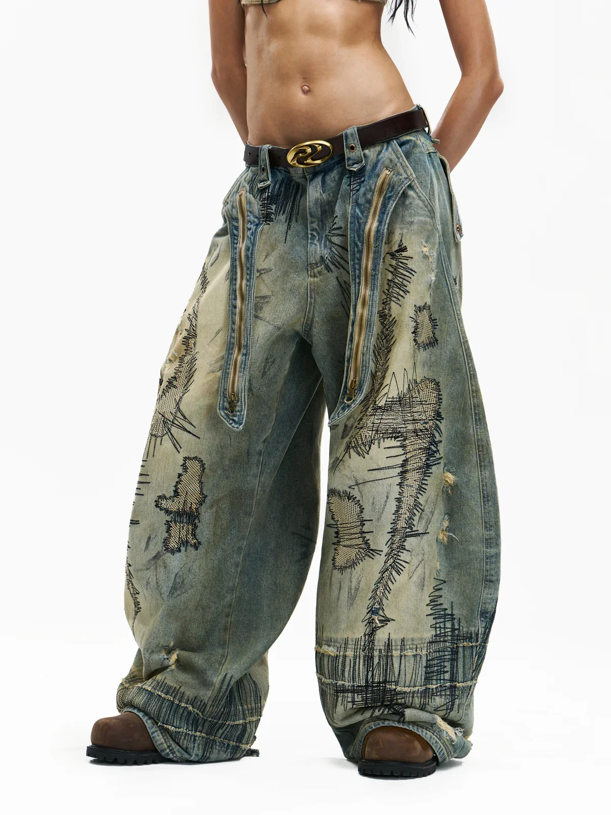 Personsoul Curved Blade Embroidered Denim Jeans - Image 3