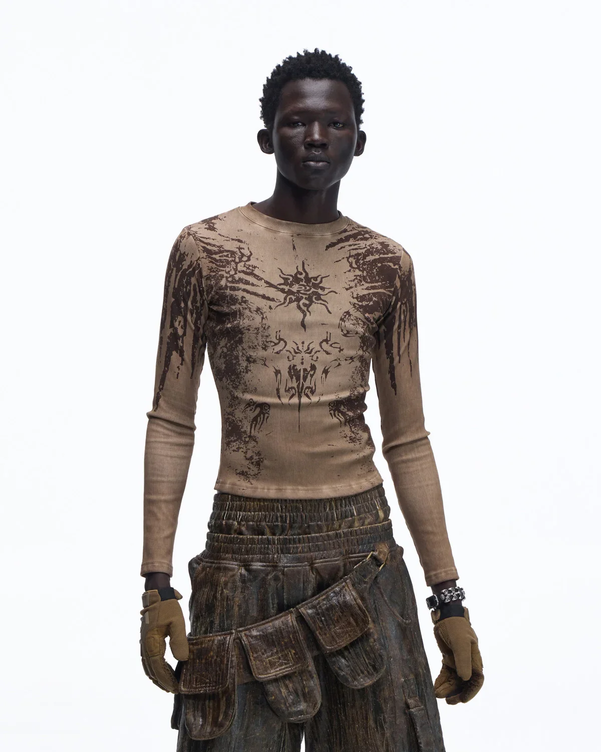 Personsoul Sun Totem Slim Long Sleeve Tee In Brown - Image 2