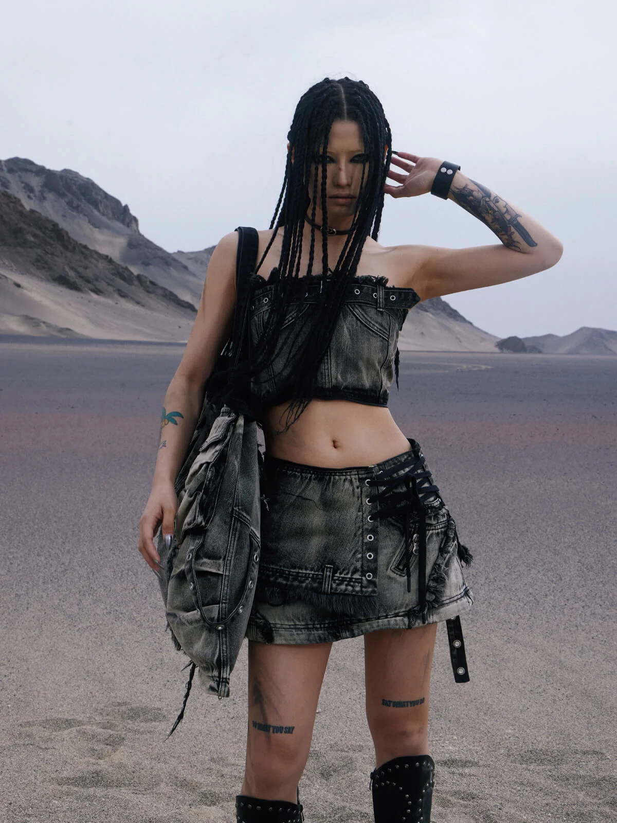 Personsoul Three-Stage Faded Maxi Denim Skirt(limited) - Image 4