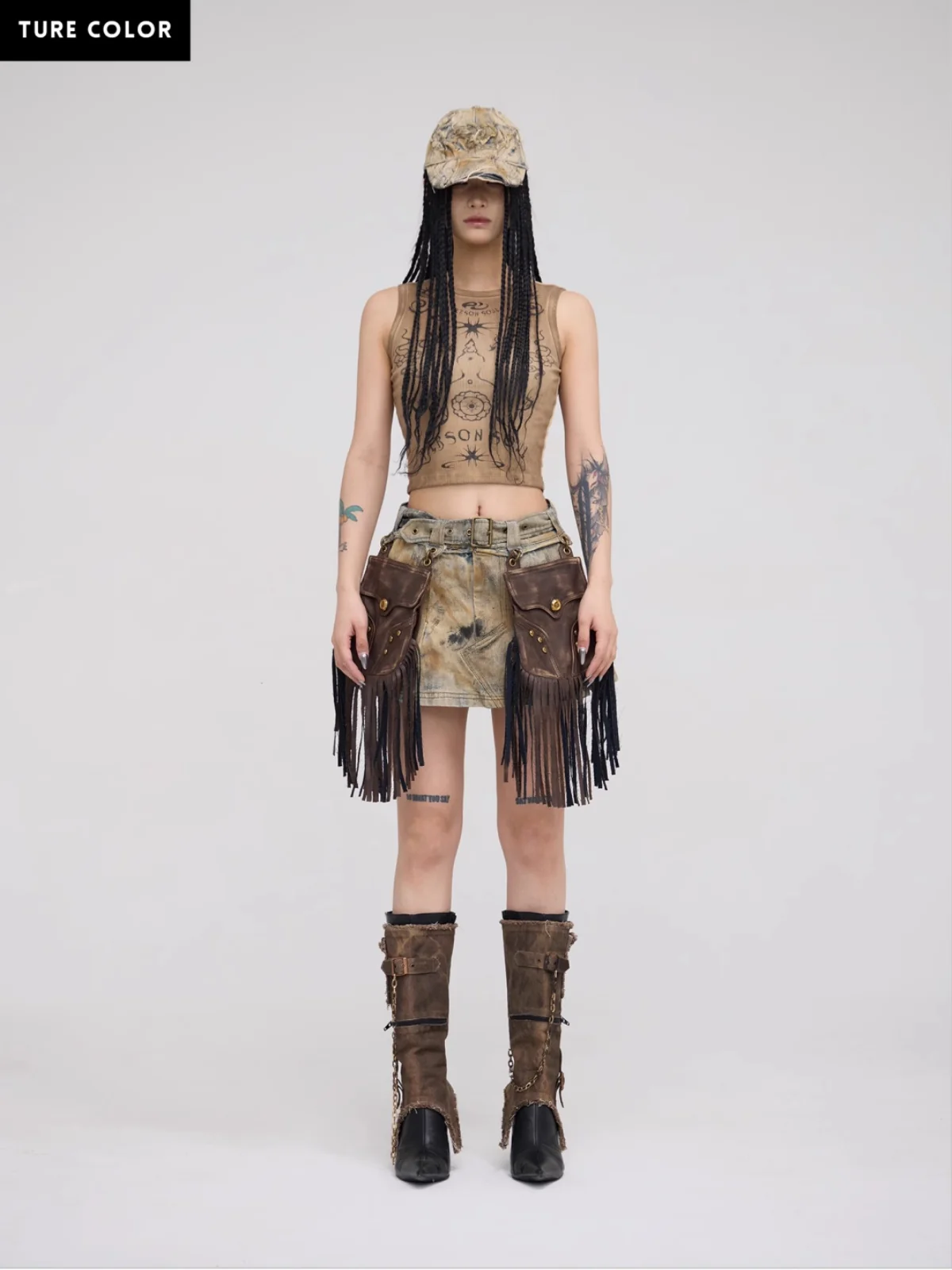 Personsoul Totem-Inspired Cropped Tank Top - Image 11