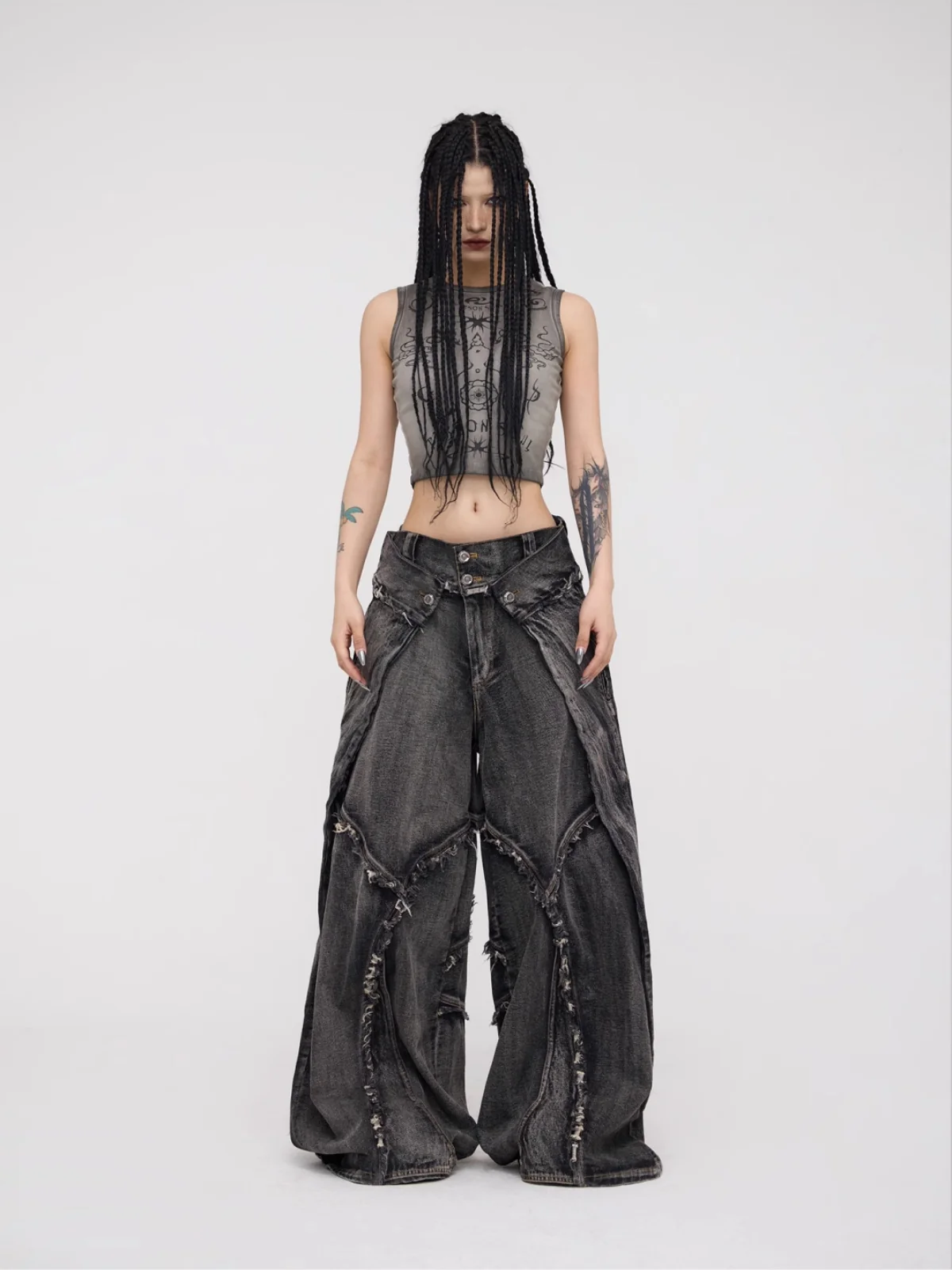 Personsoul Totem-Inspired Cropped Tank Top - Image 12