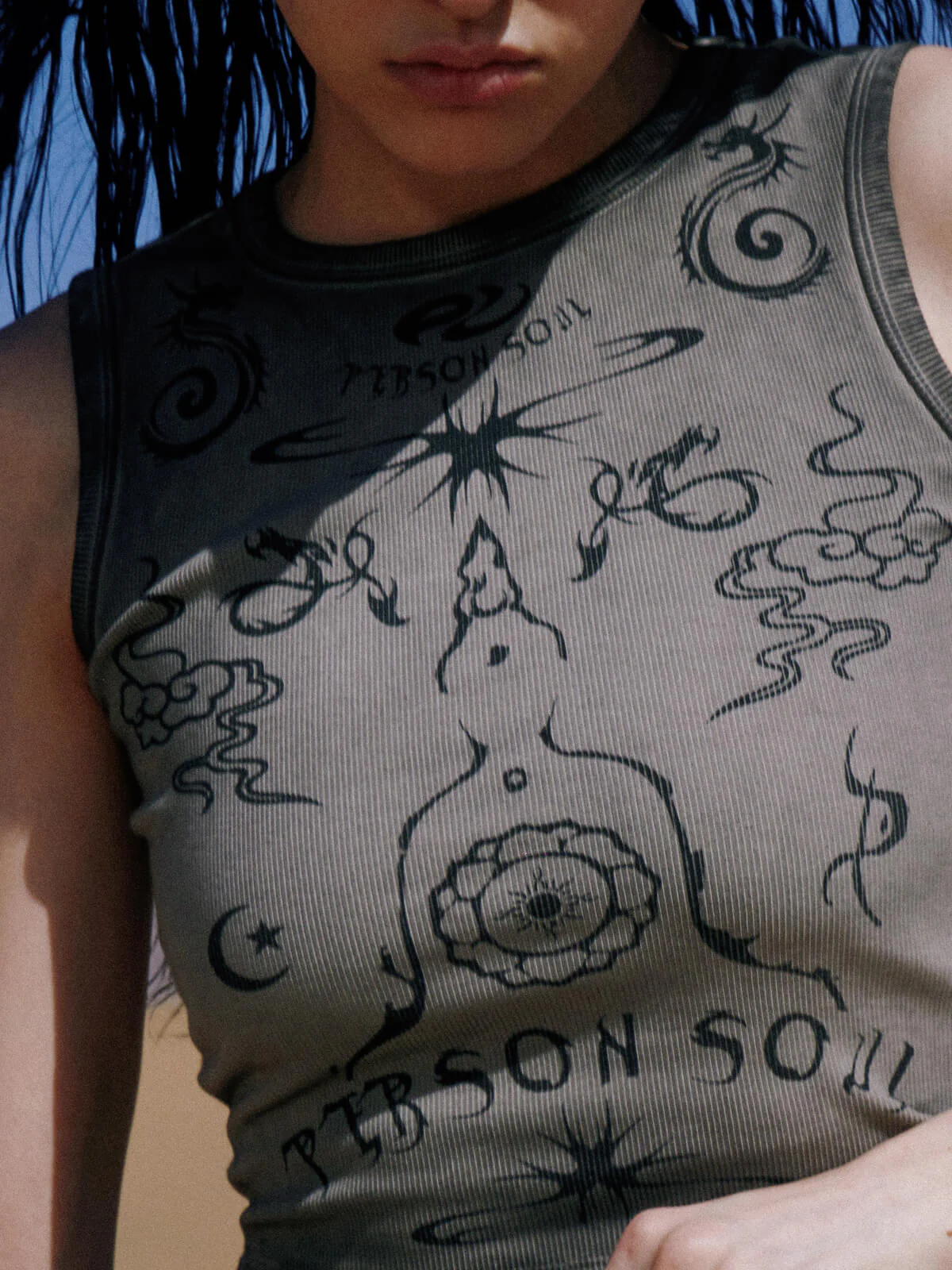 Personsoul Totem-Inspired Cropped Tank Top - Image 5