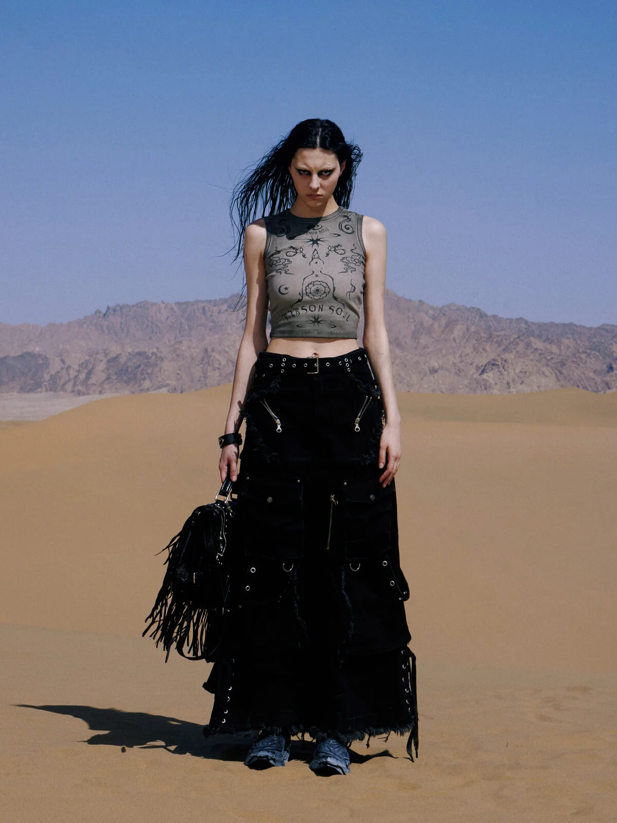 Personsoul Totem-Inspired Cropped Tank Top - Image 8