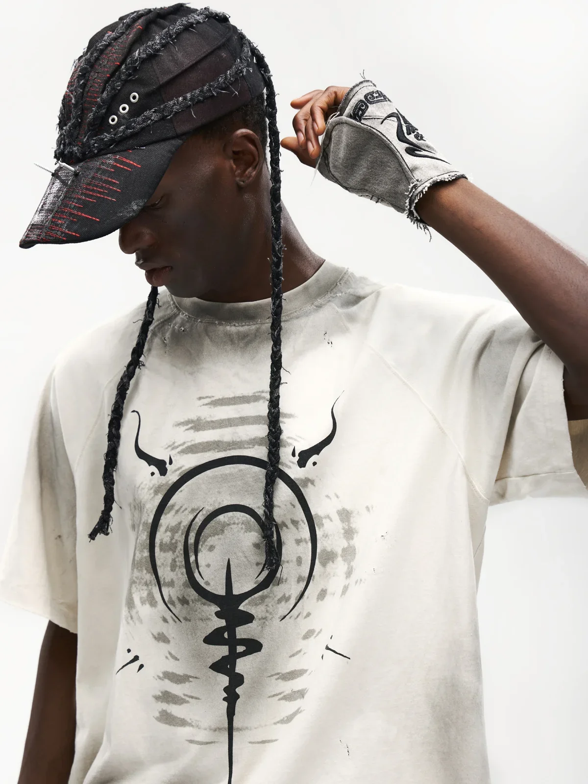 Swirl & Beast Print Loose Raglan Tee - Image 2