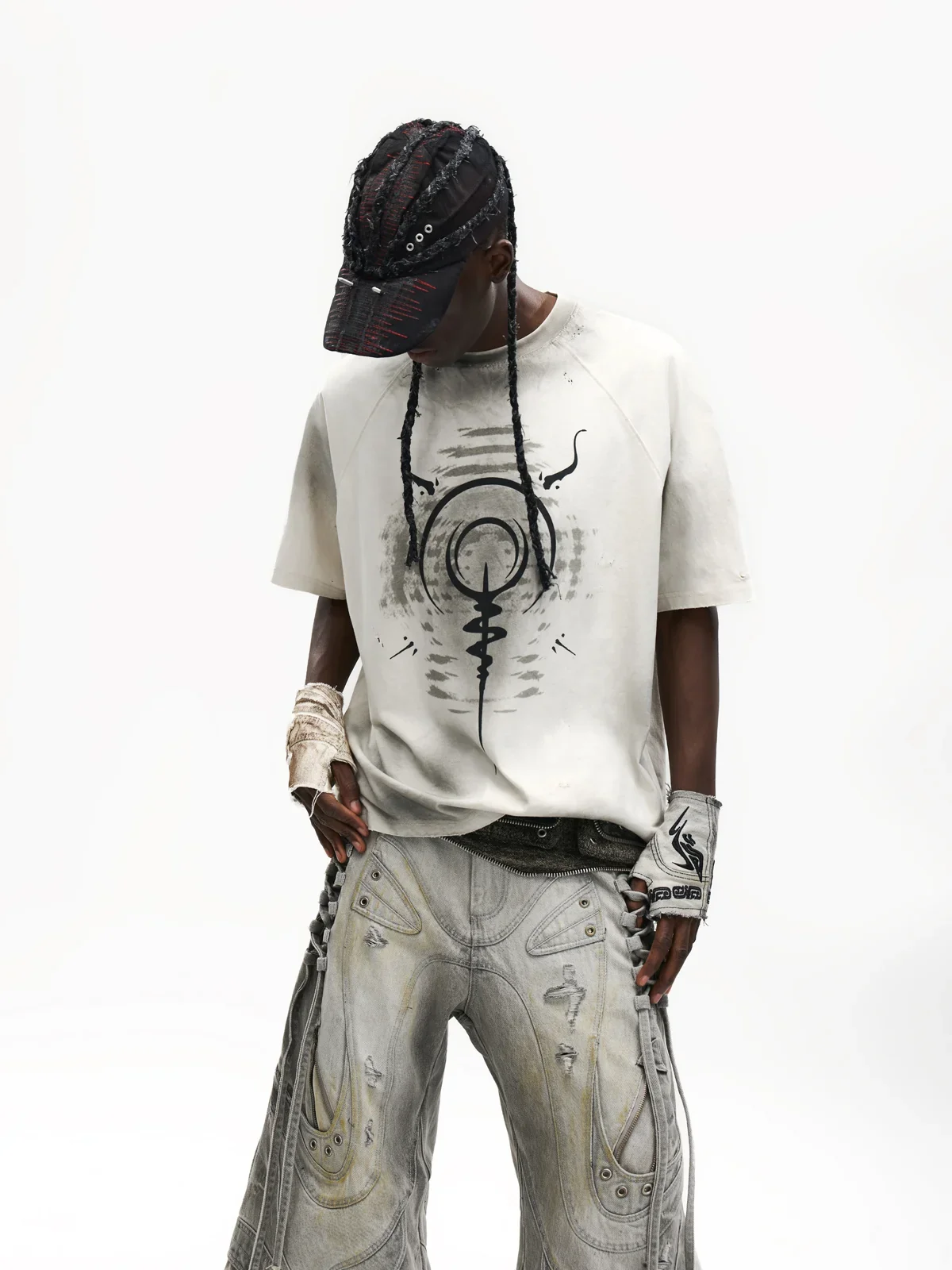 Swirl & Beast Print Loose Raglan Tee - Image 4