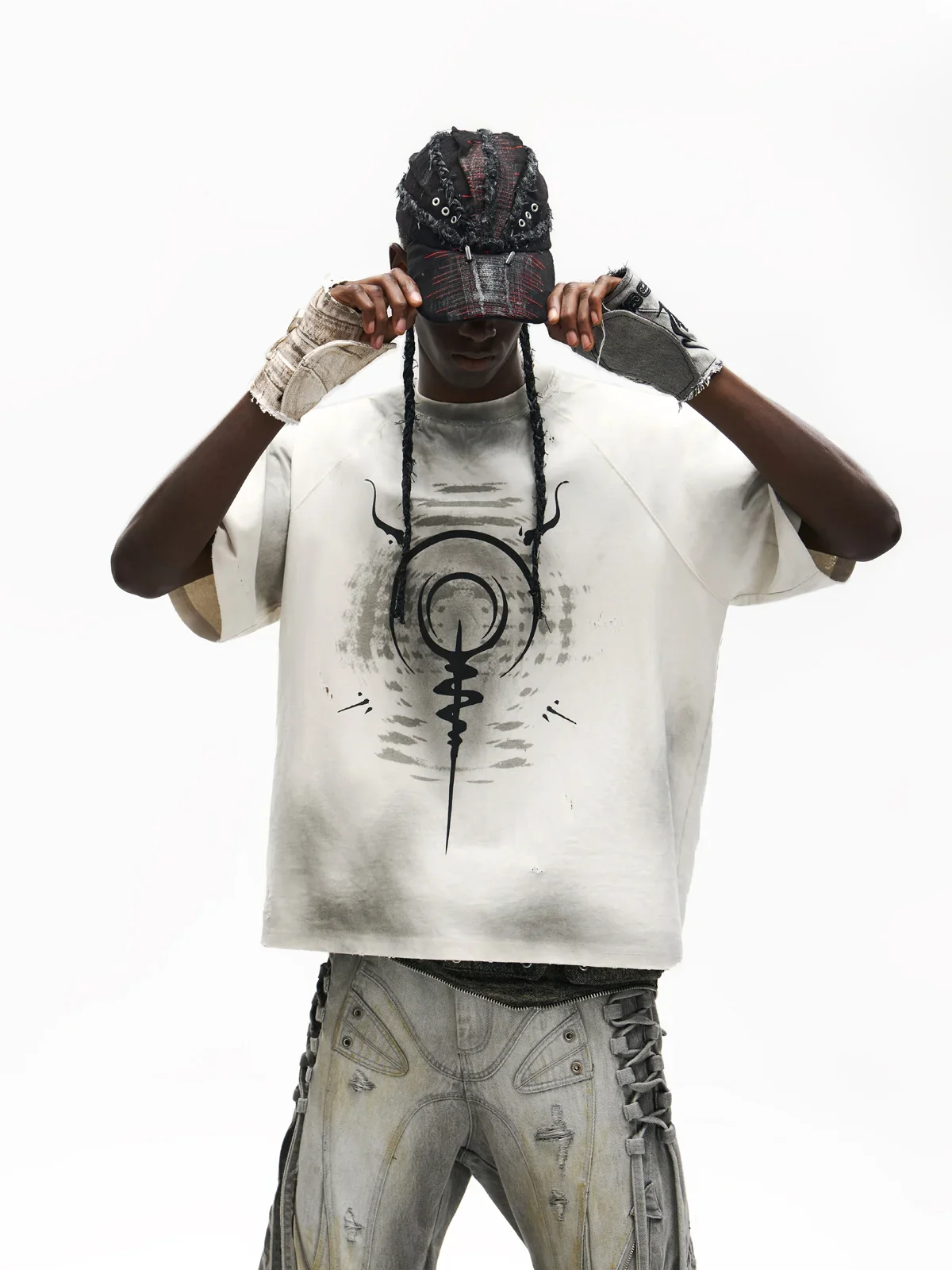 Swirl & Beast Print Loose Raglan Tee - Image 5