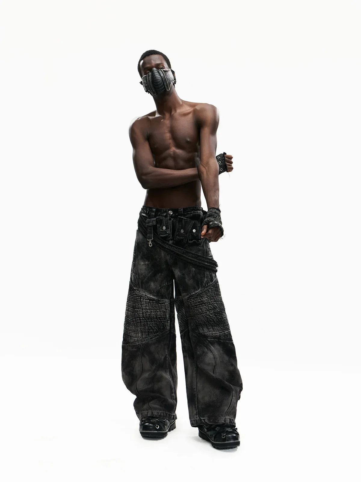 Temperature-Reactive Curved Jeans with Bag Set - Image 11
