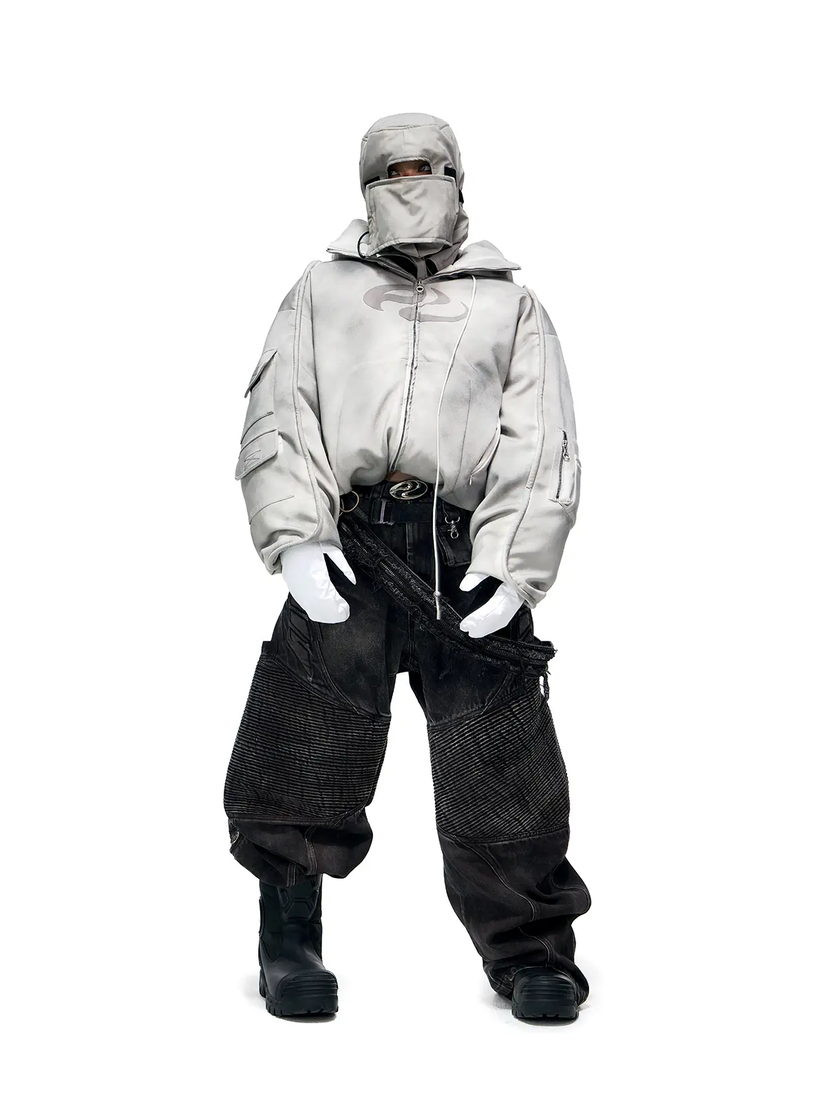 Temperature-Reactive Curved Jeans with Bag Set - Image 12