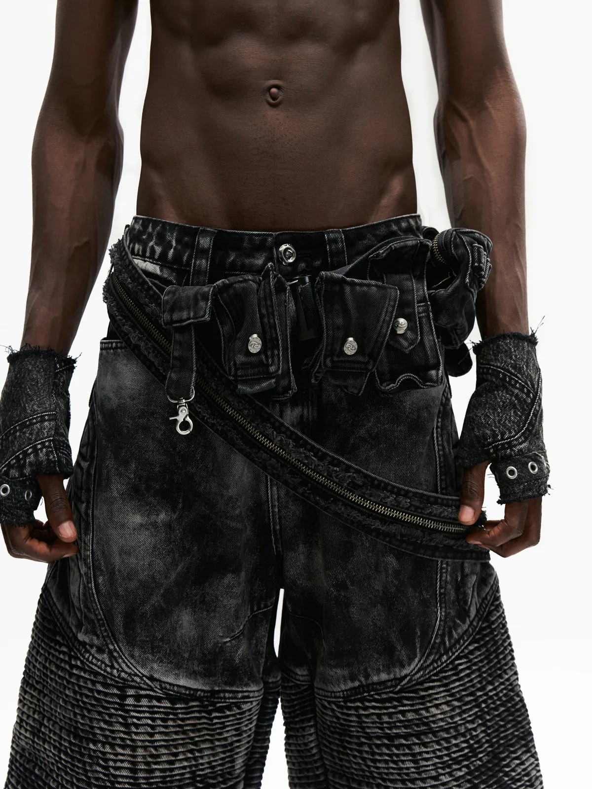 Temperature-Reactive Curved Jeans with Bag Set - Image 3